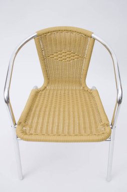 Beyaz arka planda modern sandalye