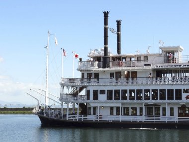 Biwa Gölü, Japonya 'da Michigan Gezi Gemisi 