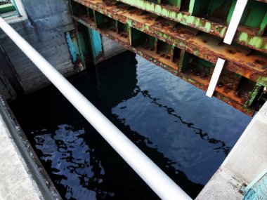 Nehir setinin baraj kapakları yakın çekim görüntüsü