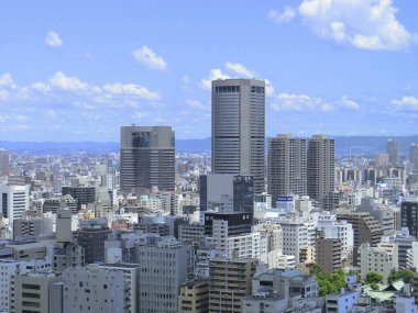 Günışığı şehir görüşü Japonya 'nın mimari gelişmelerini gözler önüne seriyor.