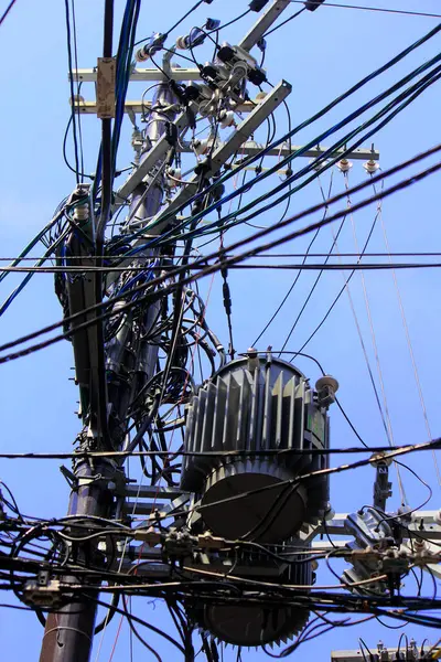 Pilón Transmisión Eléctrica Alto Voltaje Cables —  Fotos de Stock