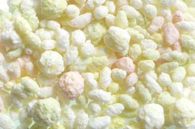 Japon pastası, Oyuncak Bebek Festivali için tatlandırılmış pirinç keki.