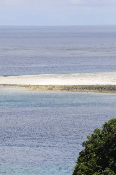 มมองท สวยงามของเกาะเขตร — ภาพถ่ายสต็อก