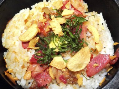 Lezzetli Asya yemeğinin yakın plan görüntüsü