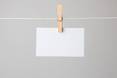 İpte asılı boş kart, boşluğu kopyala 