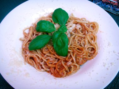 Lezzetli bir Asya yemeğinin yakın çekim görüntüsü