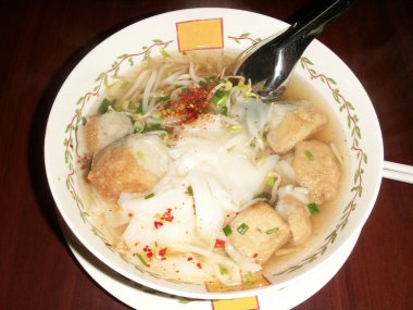 Lezzetli bir Asya yemeğinin yakın çekim görüntüsü