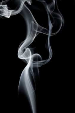 dumanı siyah arkaplanda