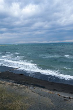 Güzel deniz manzarası ve dalgalar.      