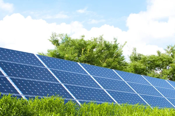 Solární Panely Venku Zdroj Energie — Stock fotografie