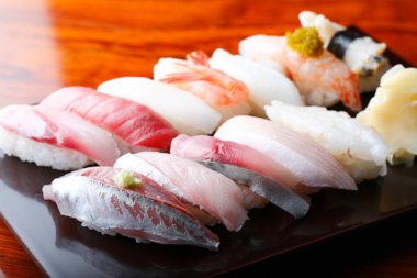 suşi ahşap oyun tahtası