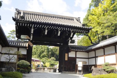 Çin şehrindeki eski tapınak.