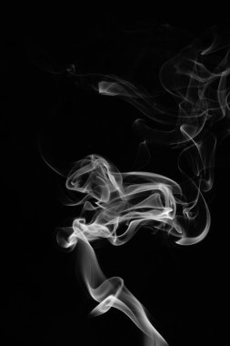 Beyaz arka plan üzerinde duman