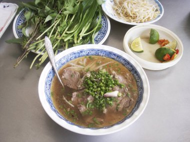 Lezzetli bir Asya yemeğinin yakın çekim görüntüsü