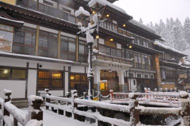 Japonya 'daki Notoya Ryokan Oteli' nin güzel kış manzarası