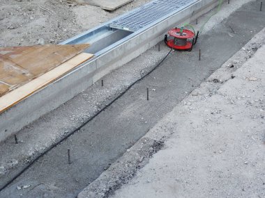 Şehir binasının ön kısmı henüz tamamlanmadı