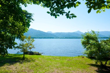 deniz ve dağ uçurumları 