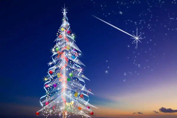 Krásný Slavnostní Vánoční Stromeček Dekoracemi Oblohou Hvězdami — Stock fotografie