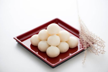 Eulalia ve Japon pirinç topu keki.