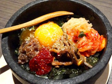 Lezzetli Asya yemeğinin yakın plan görüntüsü