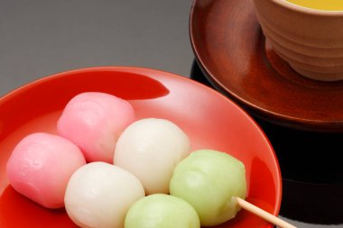 Lezzetli Japon Dango 'su, Japonya' da tatlı yemekler