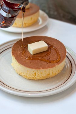 Şerbetli ve tereyağlı gözleme, kapat.