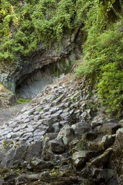 Arkaplan için güzel kaya oluşumlarının manzaralı çekimi