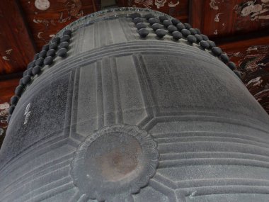 Antik Asya 'nın tarihini yansıtan zarif bir tapınak. Teselli ve yaratıcı ilham arayanlar için sakin bir sığınak sağlıyor..