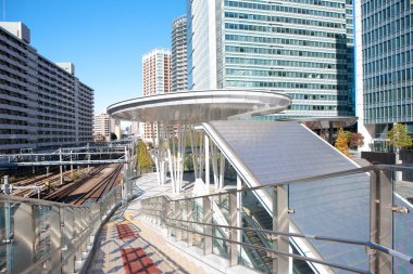 Şehirdeki modern binalar