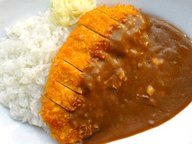 Körili Japon pilavı ve tavuk pirzolası.