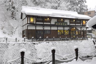 Japonya 'daki Notoya Ryokan Oteli' nin güzel kış manzarası