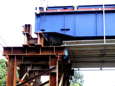 Şehir binasının ön kısmı henüz tamamlanmadı