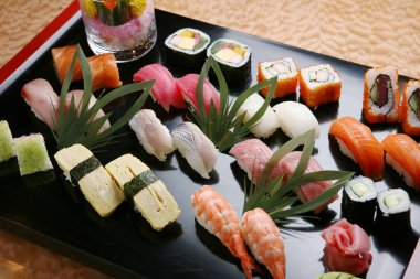 Sushi arka planda, kapat