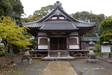 Antik Japon tapınağının manzaralı görüntüsü