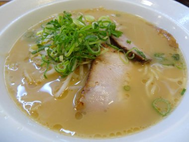 Domuz etli Japon eriştesi, yakın çekim.