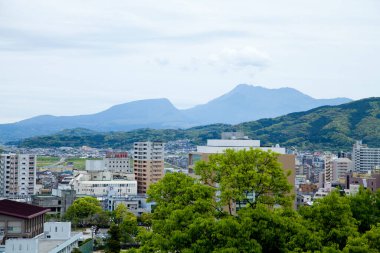 Tokyo silueti modern gökdelenlerle geleneği harmanlıyor