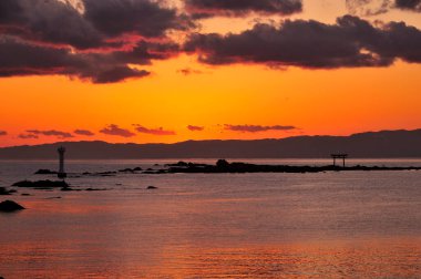 Sahilde gün batımı
