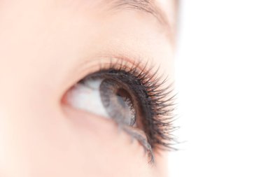 Kadınların gözünün önünü kapatın. Güzel Japon kadın.