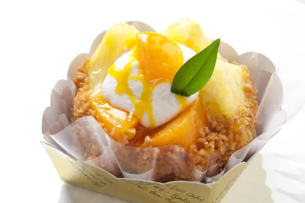 Vanilla Ice Cream Mango Pineapple — Stock Photo, Image