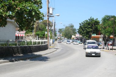 Mimarlık ve Sokak Trafiği ile Sokak Hayatı Sahnesi Gündüz, Japonya