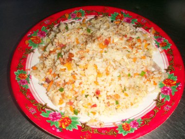 Lezzetli bir Asya yemeğinin yakın çekim görüntüsü