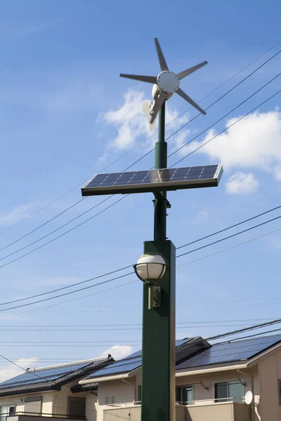 Pannello Solare Pilastro Sfondo Cielo Blu Fonte Energia Alternativa — Foto Stock