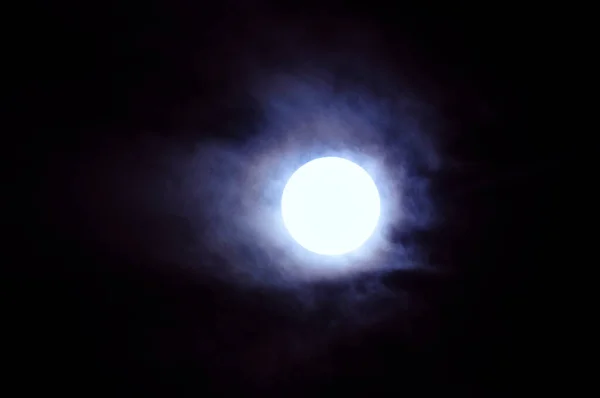 Måne Skyn — Stockfoto