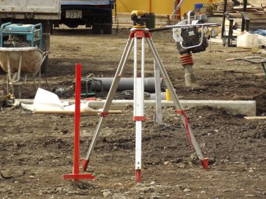 İnşaat alanındaki çelik yapının görüntüsü