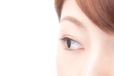 Gözü olan güzel kadın yüzü