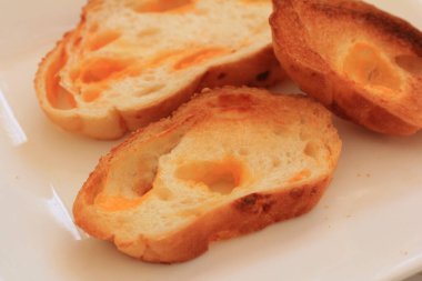 Taze ev yapımı hamur işi tabağı, yakın plan görüntü. 