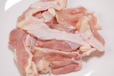 Arka planda çiğ tavuk eti, kapatın.