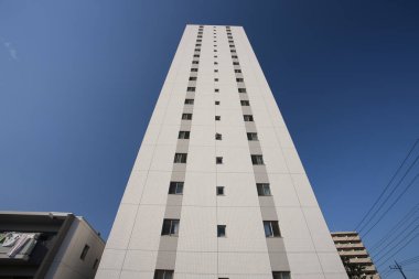 Şehrin modern binası