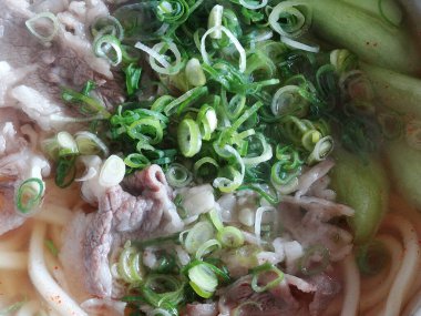 Kore eriştesi çorbası