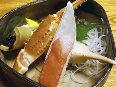 İnanılmaz umami yengeç çorbası, yakın çekim görüntüsü.